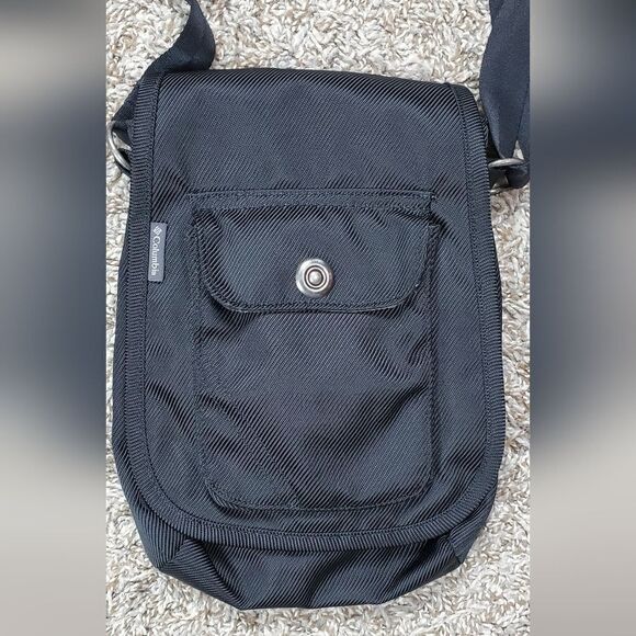 Columbia Black Crossbody Athletic Bag - Picture 2 of 6